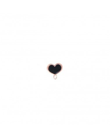 Single stud earring with small maman heart.